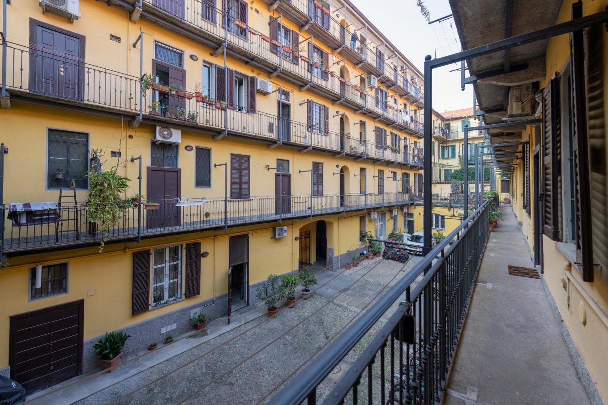 Alessandria, 4 - Fashion E Movida Milán